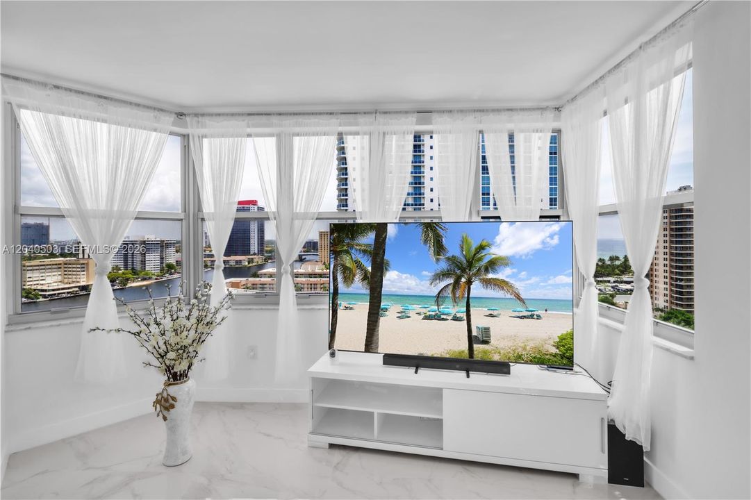 В аренду: $4,800 (2 спален, 2 ванн, 1275 Квадратных фут)