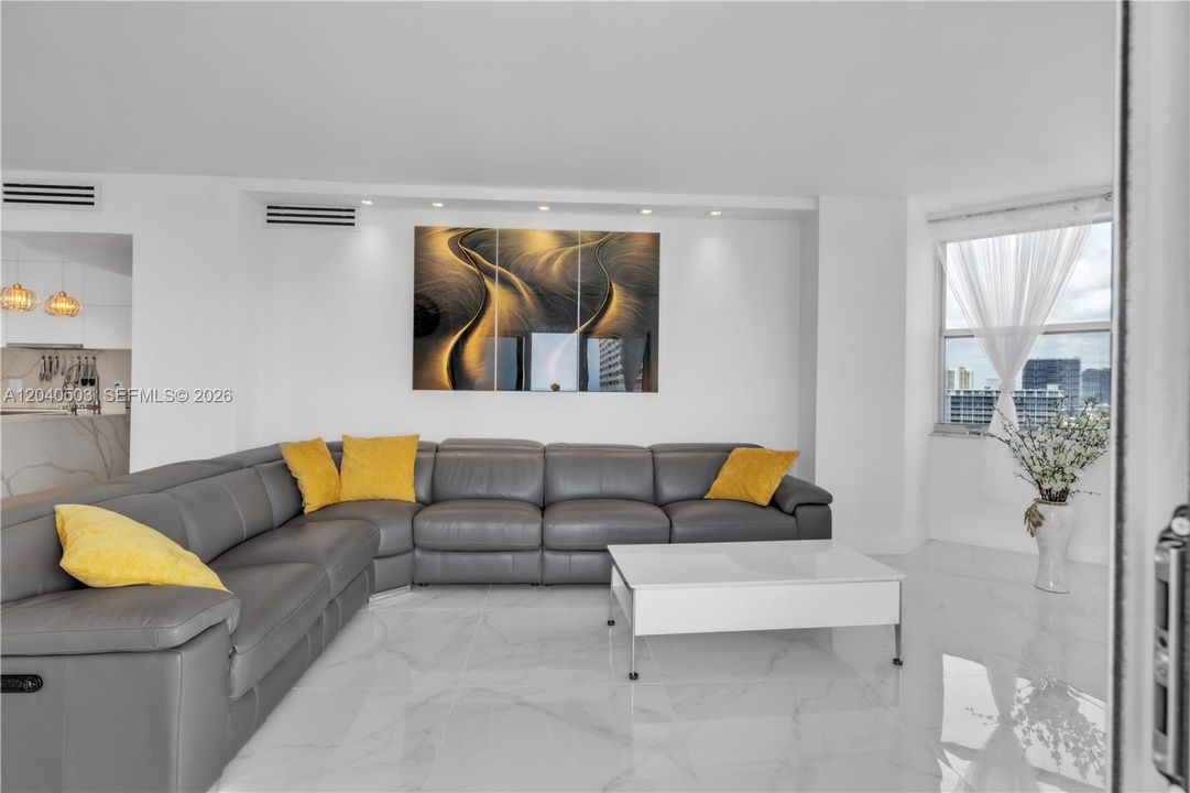 В аренду: $4,800 (2 спален, 2 ванн, 1275 Квадратных фут)
