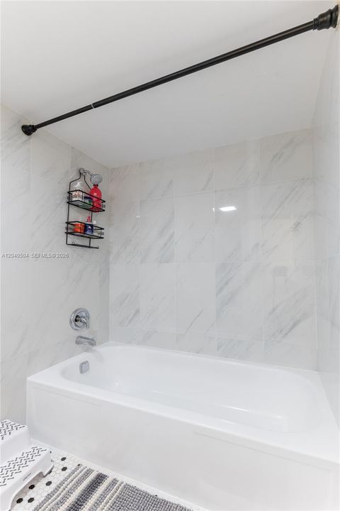 В аренду: $3,000 (2 спален, 2 ванн, 1240 Квадратных фут)