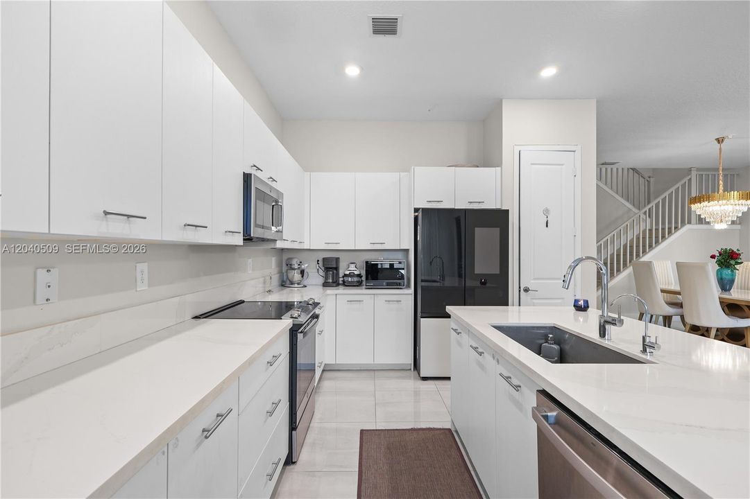 For Sale: $1,490,000 (5 beds, 4 baths, 3381 Square Feet)