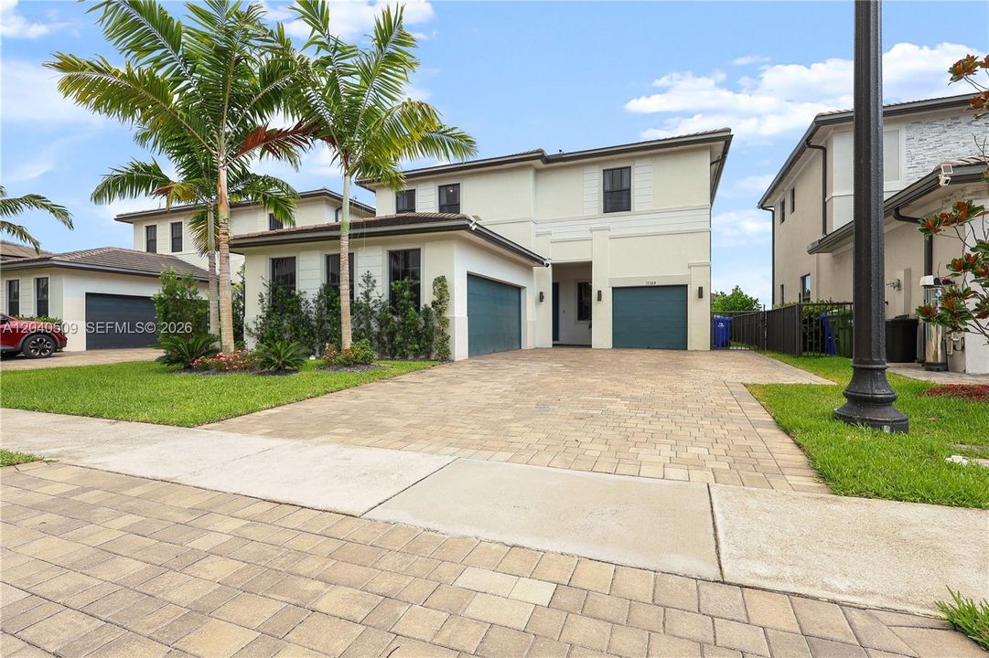 For Sale: $1,490,000 (5 beds, 4 baths, 3381 Square Feet)