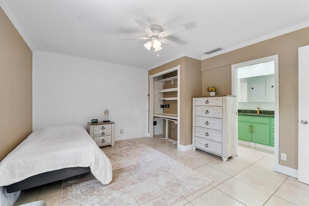4149 Palm Forest Dr S_016