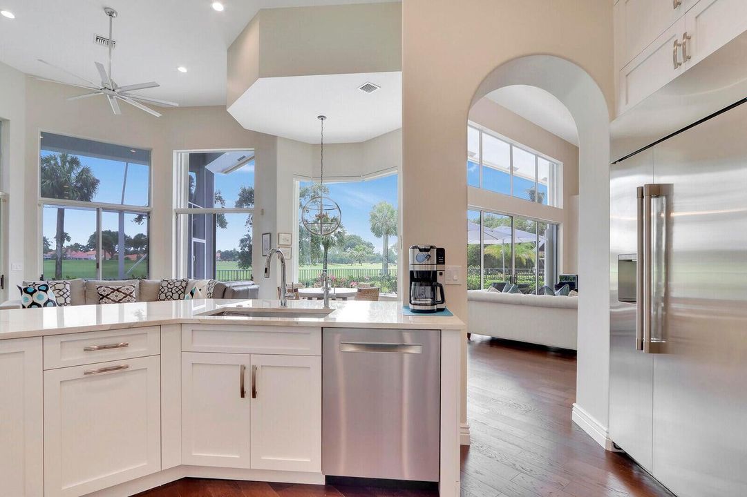10802 Egret Pointe Lane