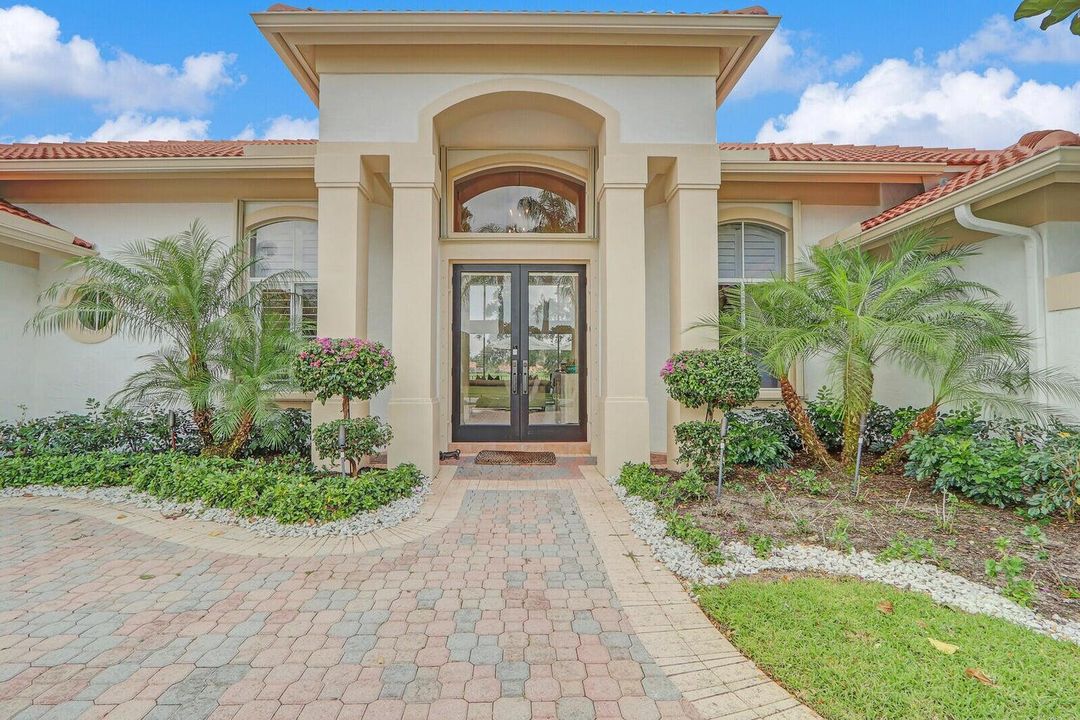 10802 Egret Pointe Lane