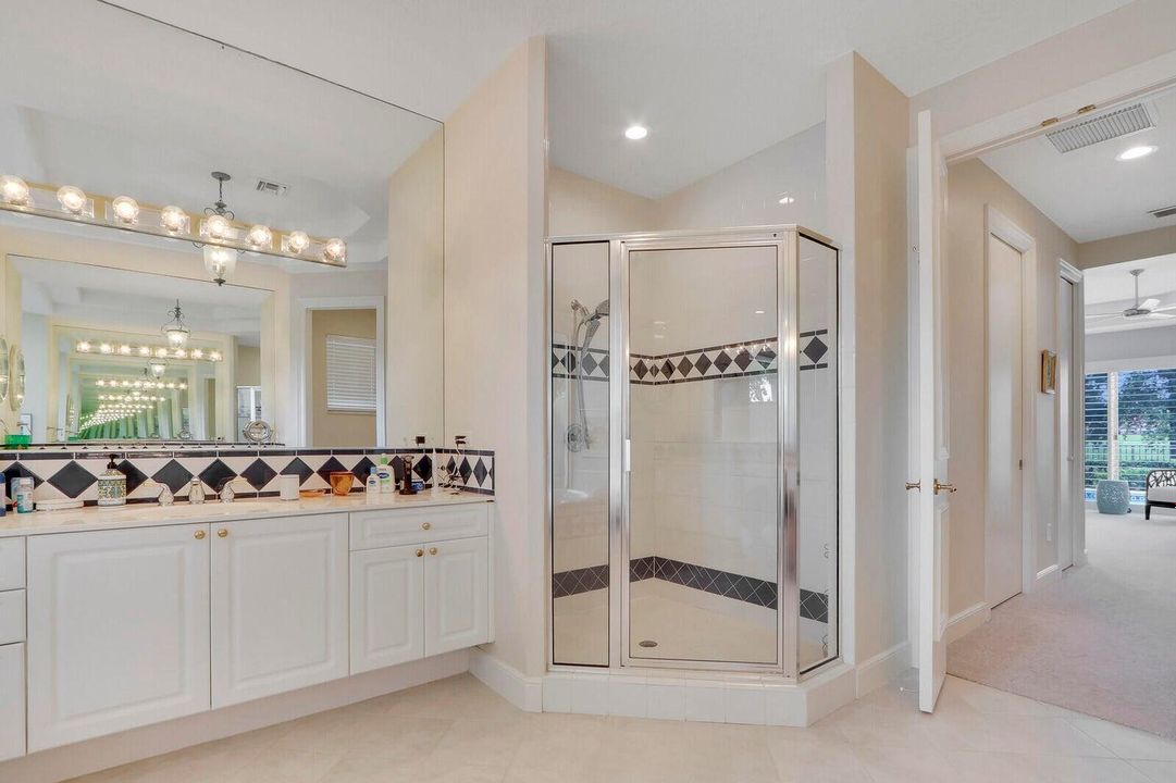 10802 Egret Pointe Lane