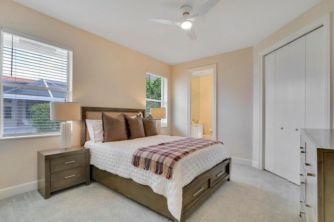 10802 Egret Pointe Lane