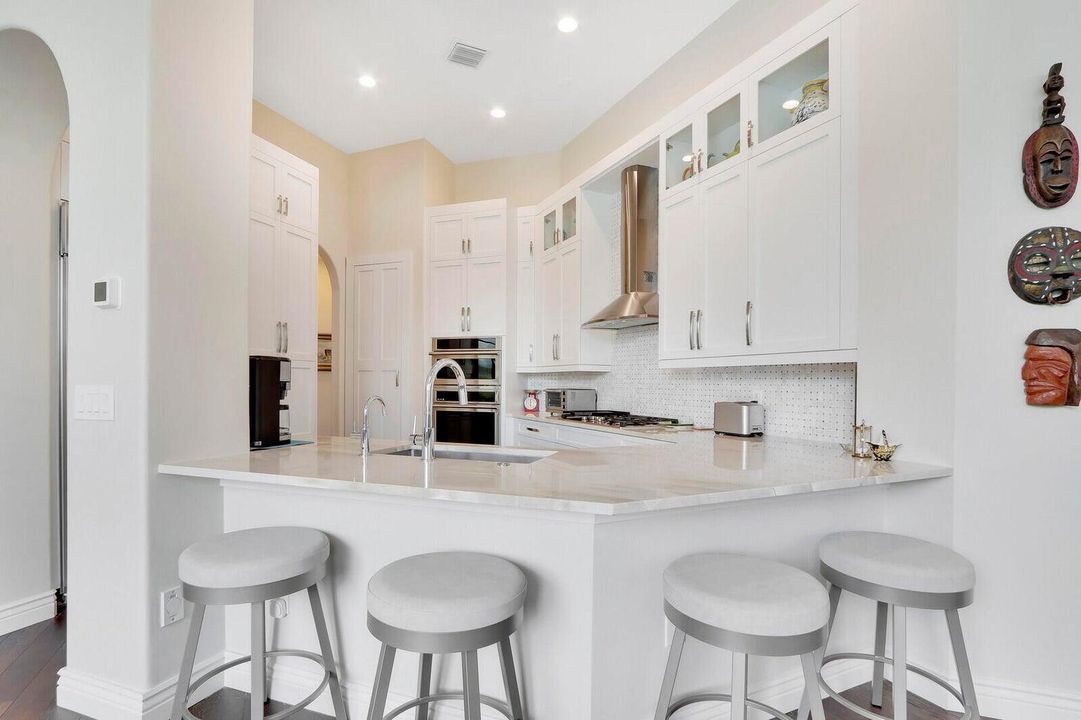 10802 Egret Pointe Lane