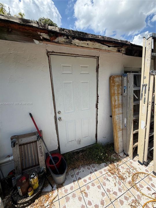 En Venta: $375,000 (3 camas, 3 baños, 725 Pies cuadrados)