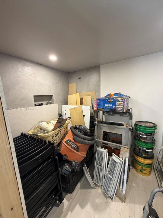 En Venta: $375,000 (3 camas, 3 baños, 725 Pies cuadrados)
