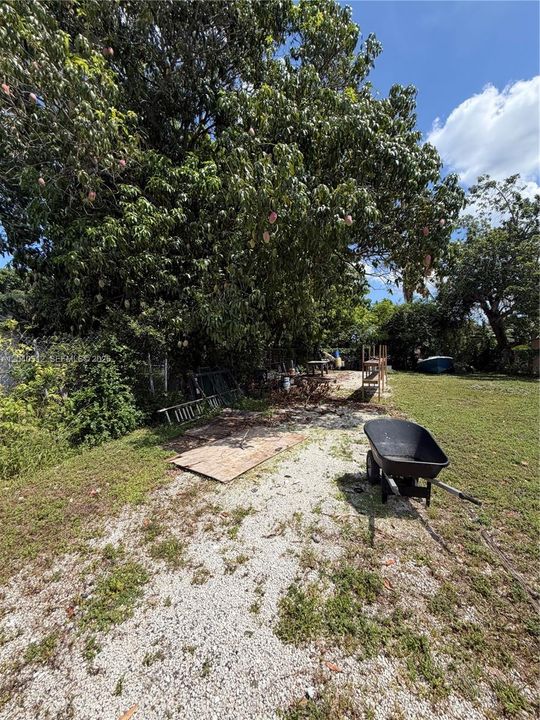 En Venta: $375,000 (3 camas, 3 baños, 725 Pies cuadrados)