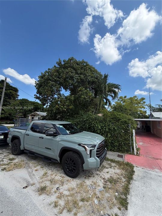 En Venta: $375,000 (3 camas, 3 baños, 725 Pies cuadrados)