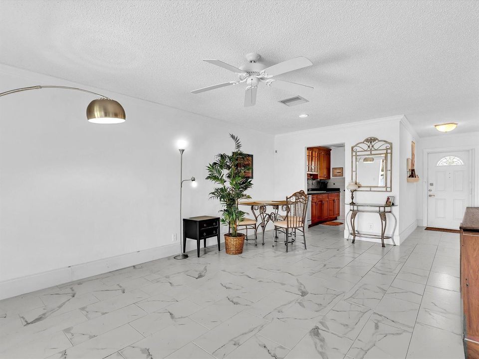 Living Rm to Entry & Kitchen