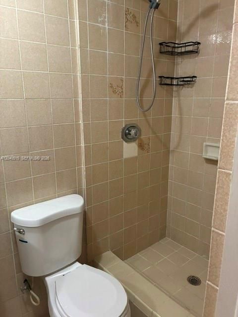 For Sale: $575,000 (2 beds, 1 baths, 1020 Square Feet)