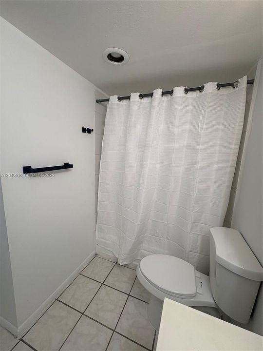 For Rent: $1,700 (1 beds, 1 baths, 780 Square Feet)