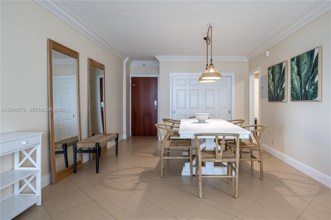 На продажу: $525,000 (2 спален, 2 ванн, 1178 Квадратных фут)