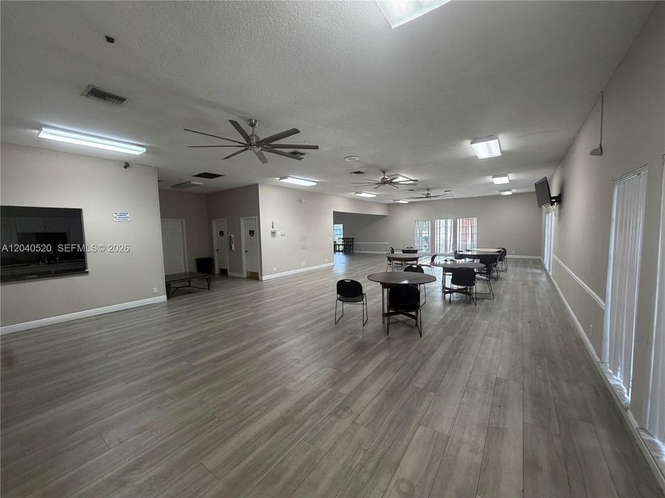 CLUBHOUSE