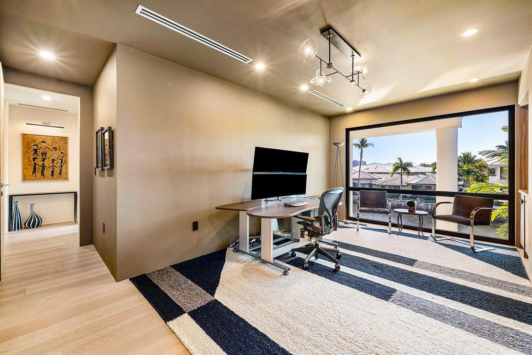 Office #2/Bedroom Ensuite