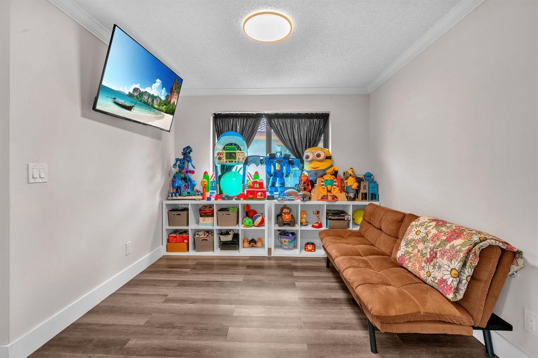 TV/Game Room