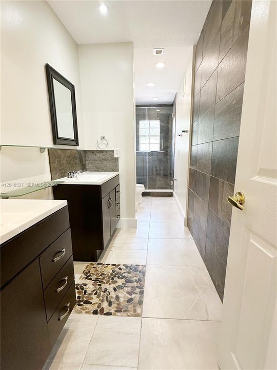For Rent: $3,350 (3 beds, 2 baths, 1368 Square Feet)