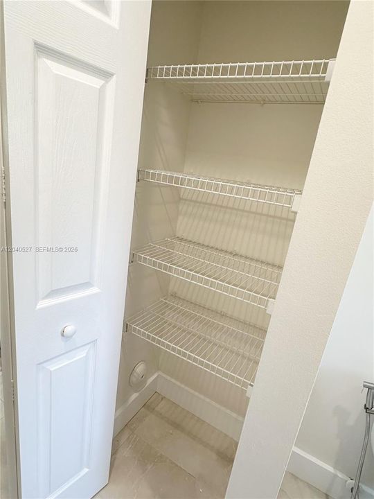 For Rent: $3,350 (3 beds, 2 baths, 1368 Square Feet)