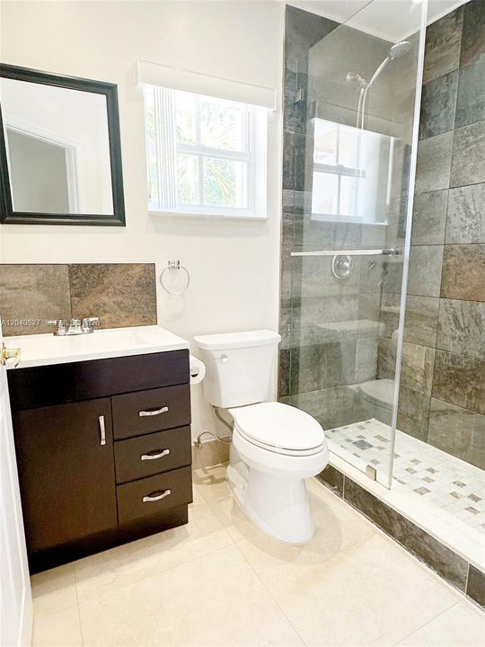 For Rent: $3,350 (3 beds, 2 baths, 1368 Square Feet)