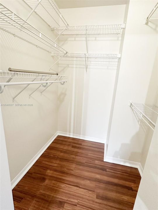 For Rent: $3,350 (3 beds, 2 baths, 1368 Square Feet)