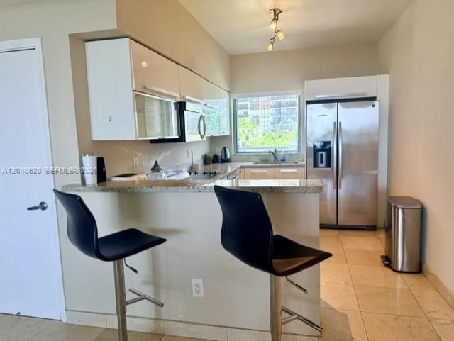 En Venta: $569,900 (2 camas, 2 baños, 1174 Pies cuadrados)