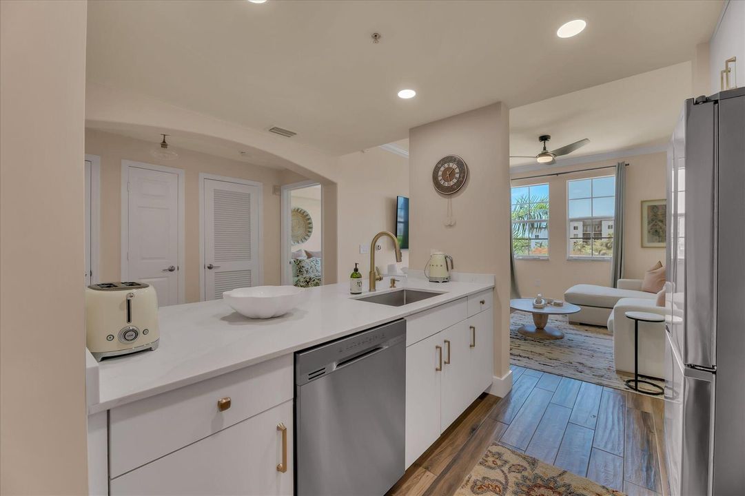 23-533 NE 3rd Ave unit 512-23