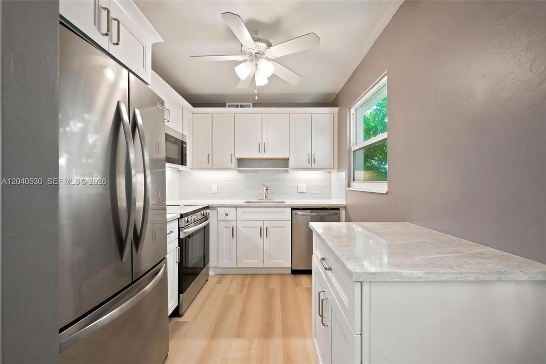 En Venta: $249,000 (2 camas, 1 baños, 845 Pies cuadrados)