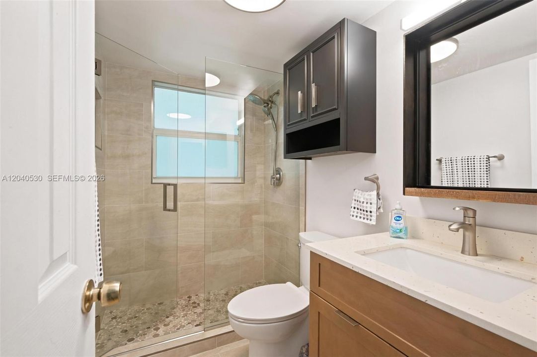 En Venta: $249,000 (2 camas, 1 baños, 845 Pies cuadrados)