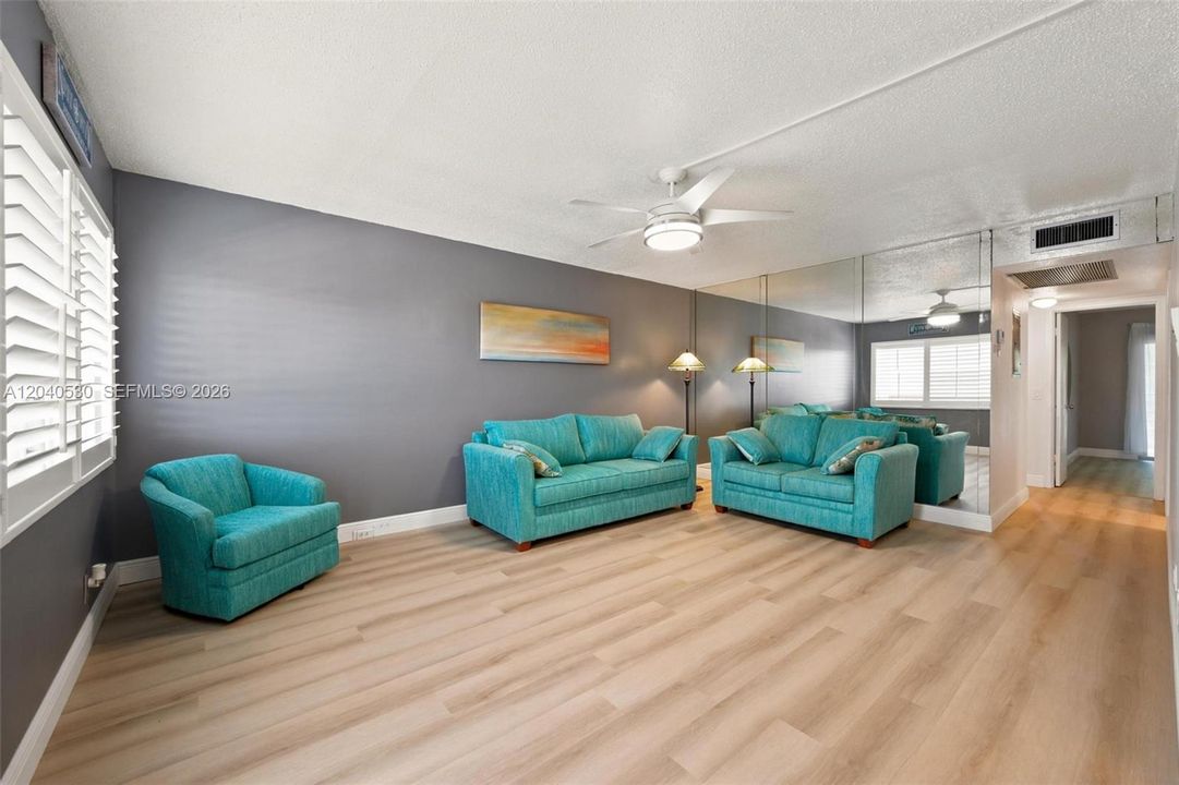 En Venta: $249,000 (2 camas, 1 baños, 845 Pies cuadrados)