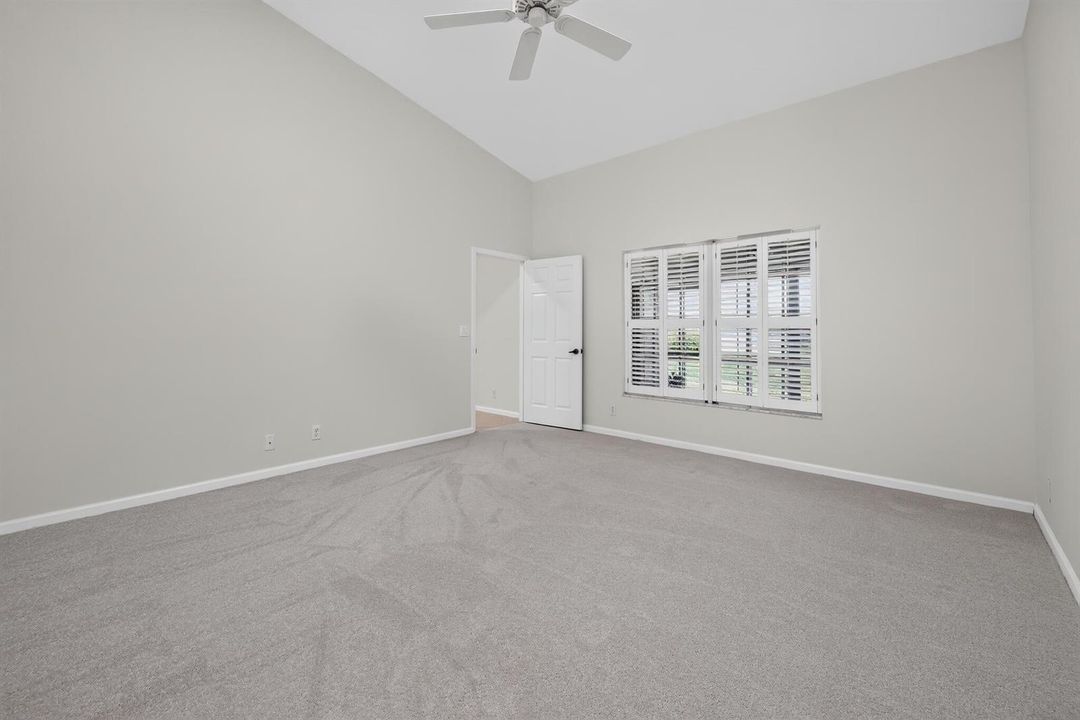 24_3882_Dafilee_Cir-Bedroom-0064