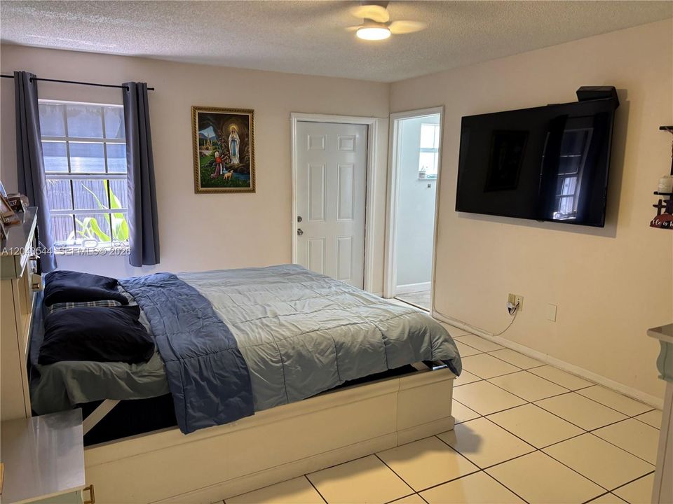For Sale: $629,000 (3 beds, 2 baths, 1448 Square Feet)