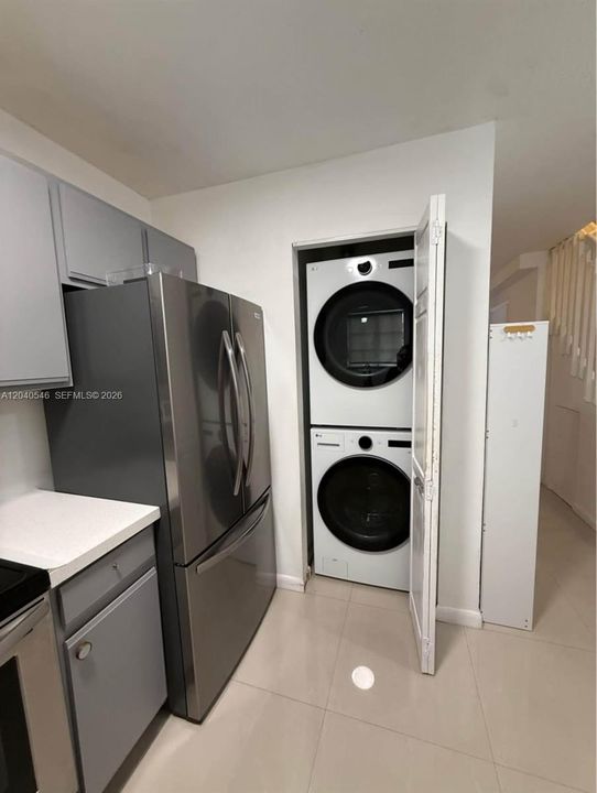 В аренду: $2,800 (3 спален, 2 ванн, 1182 Квадратных фут)