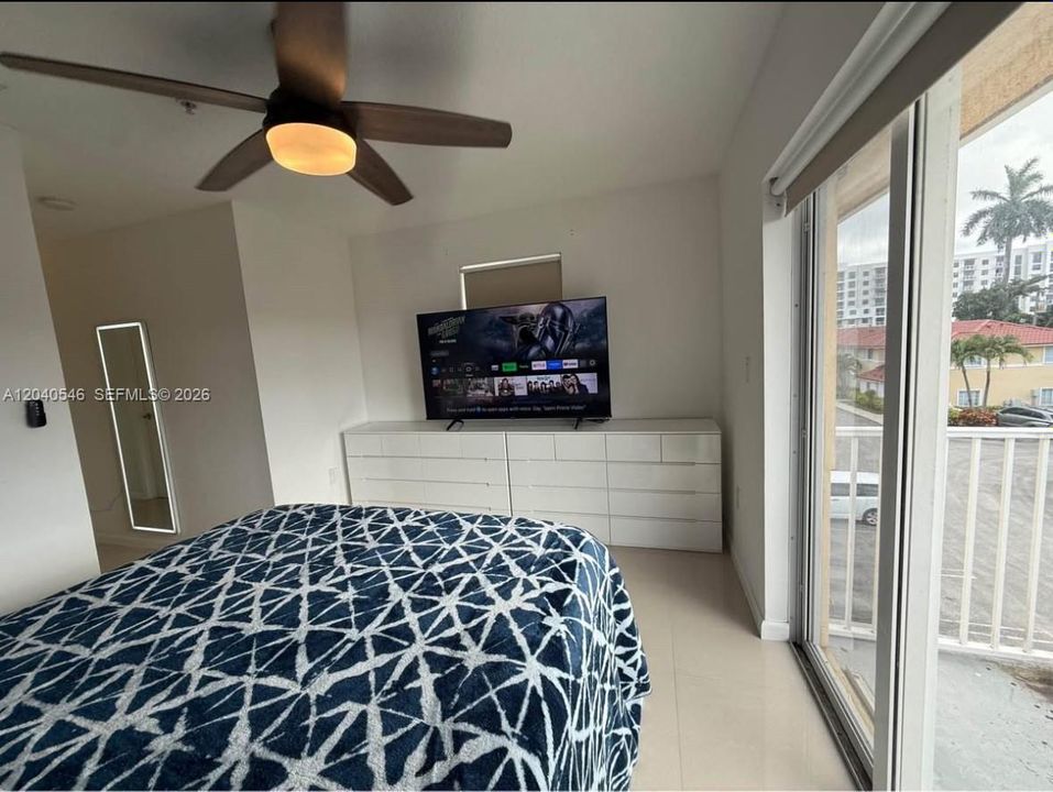 В аренду: $2,800 (3 спален, 2 ванн, 1182 Квадратных фут)