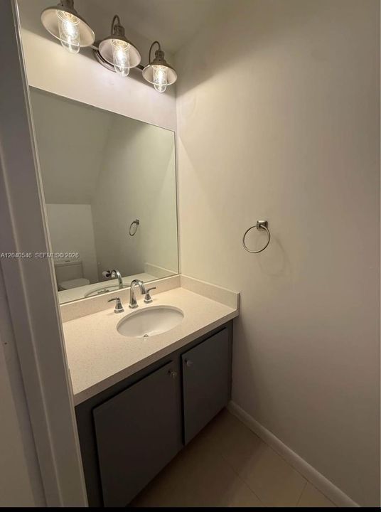 В аренду: $2,800 (3 спален, 2 ванн, 1182 Квадратных фут)