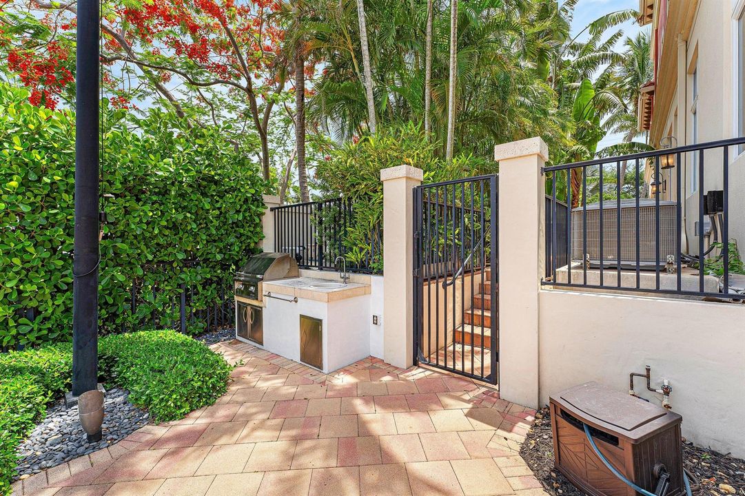 056-453Northeast19thAvenue-DeerfieldBeac