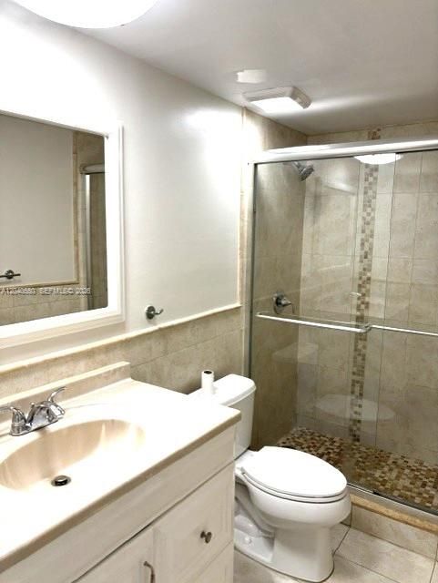 For Sale: $315,000 (2 beds, 1 baths, 900 Square Feet)
