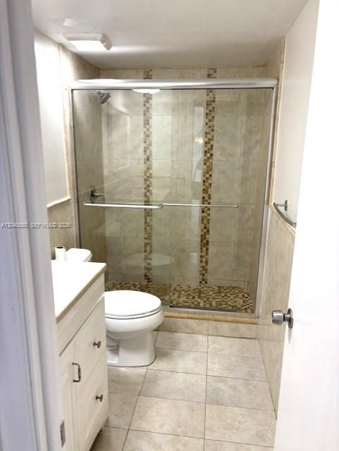 For Sale: $315,000 (2 beds, 1 baths, 900 Square Feet)