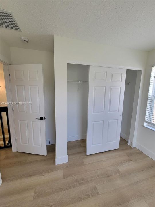 Bedroom 4 - Closet