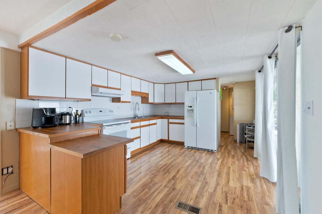 20260618 - 2874 SW 58th St - MR-7