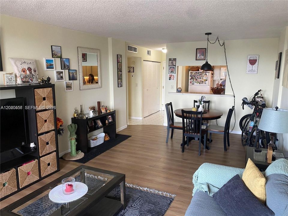 En Venta: $138,000 (1 camas, 1 baños, 750 Pies cuadrados)