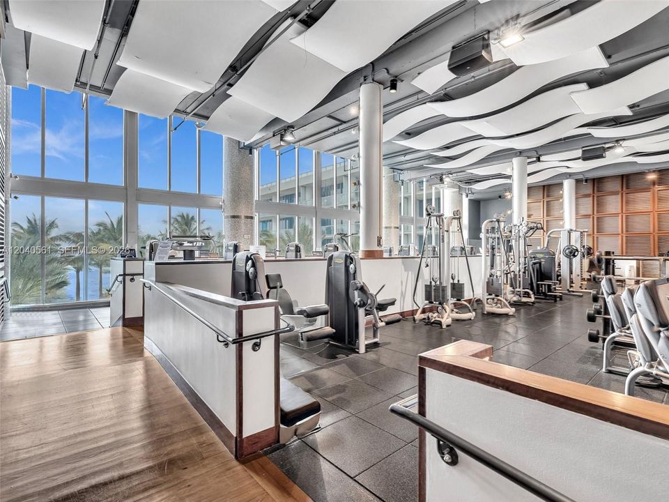 For Sale: $1,200,000 (2 beds, 2 baths, 1288 Square Feet)