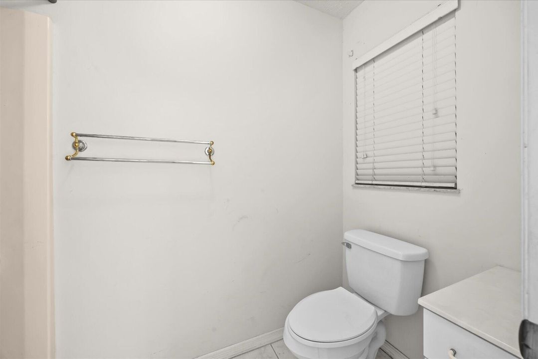 Fort Pierce, FL House – Bathroom 2