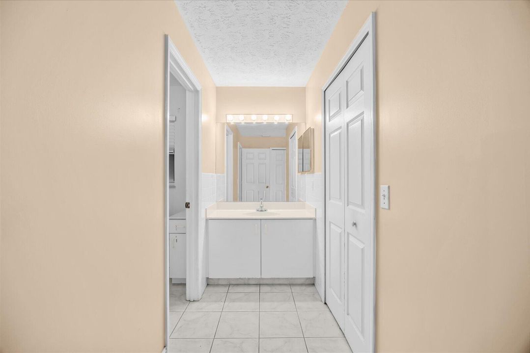 Fort Pierce, FL House – Master Bathroom