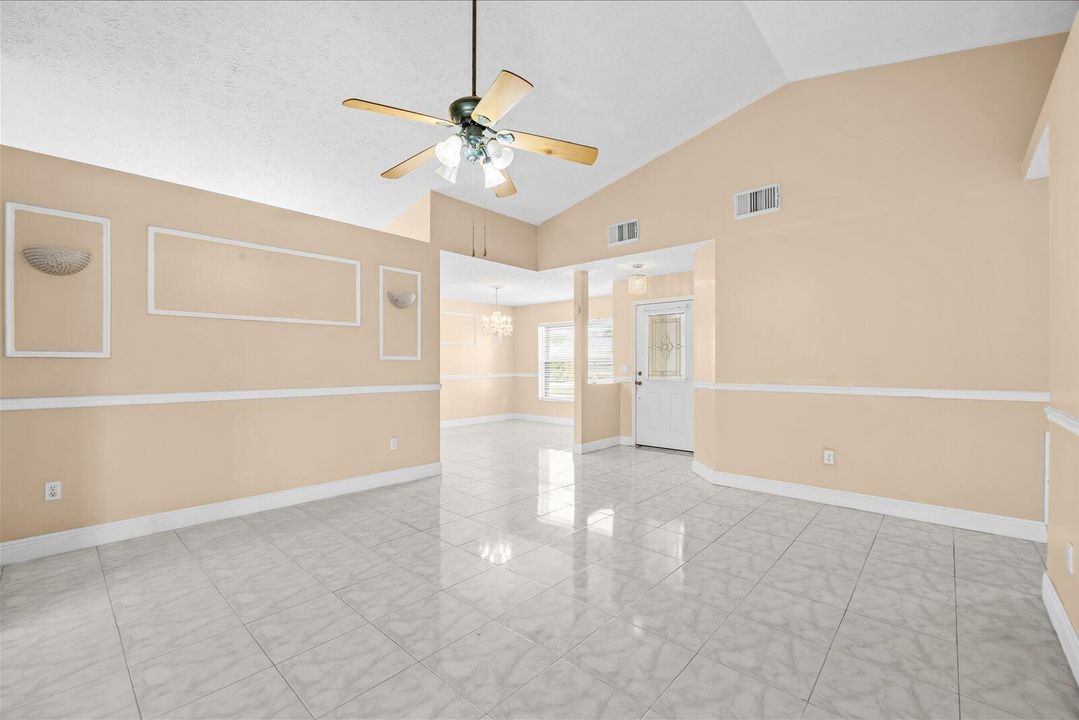 Fort Pierce, FL House – Living Area