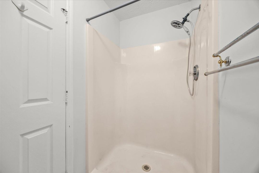 Fort Pierce, FL House – Master Bathroom