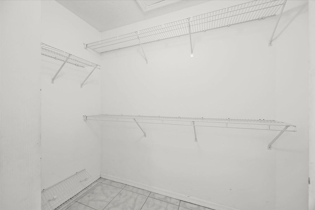 Fort Pierce, FL House – Closet