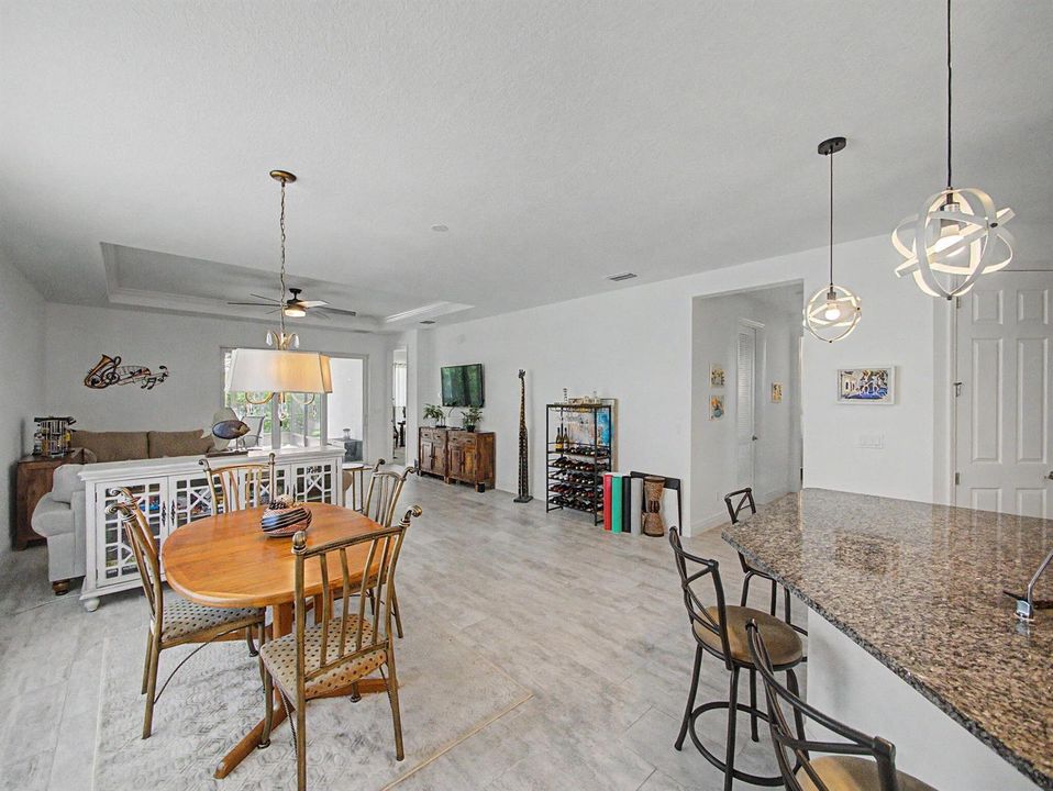 Dining/Kitchen