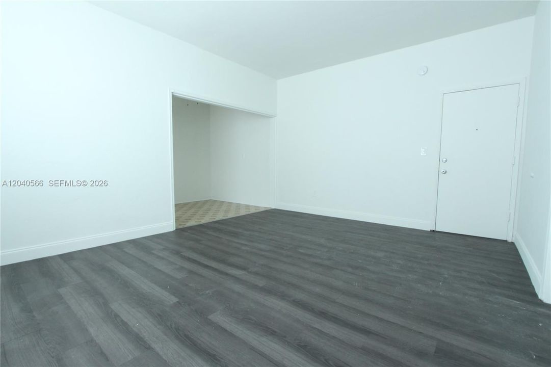 В аренду: $1,700 (0 спален, 1 ванн, 0 Квадратных фут)